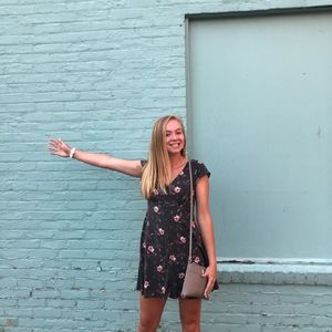 Meet your Posher, Emma